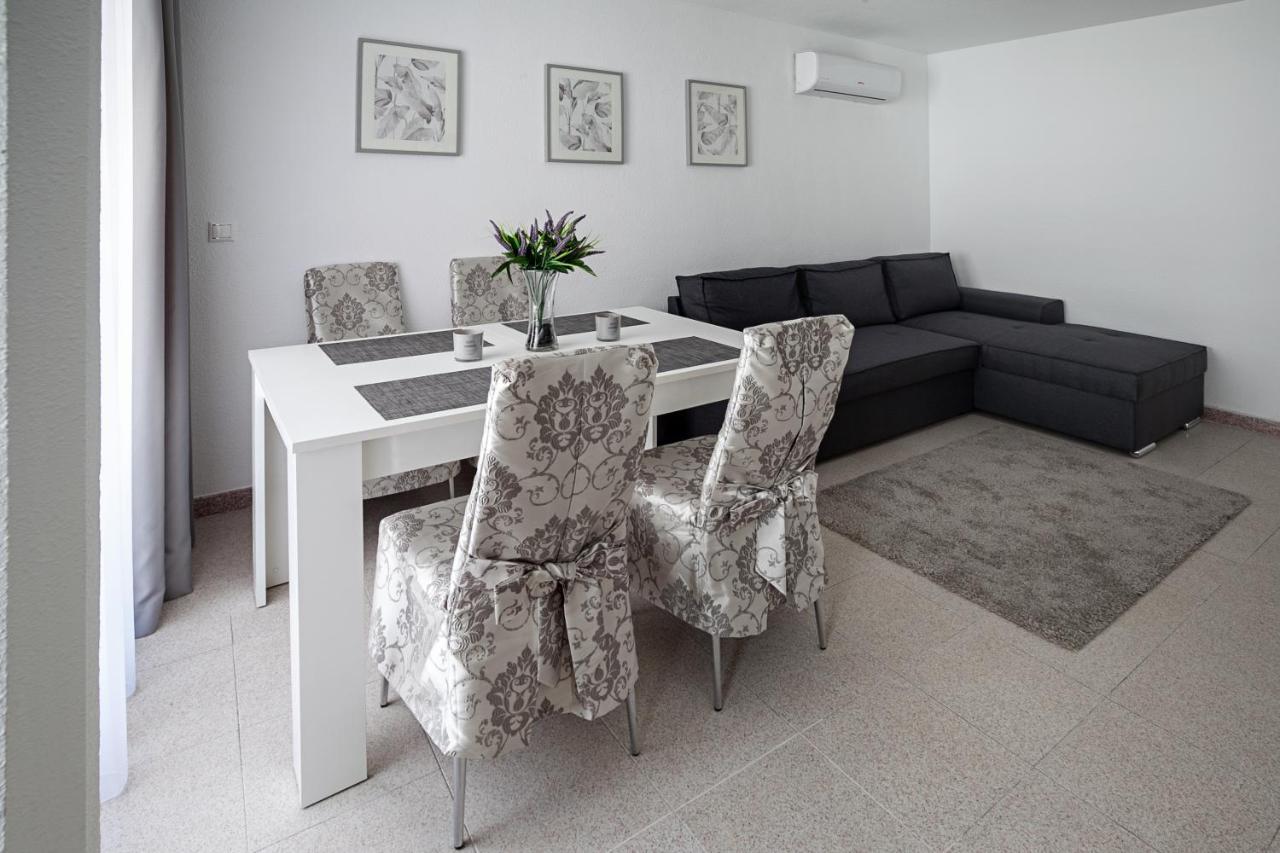 Hola Mar Apartment ตอร์เรเวียคา ภายนอก รูปภาพ