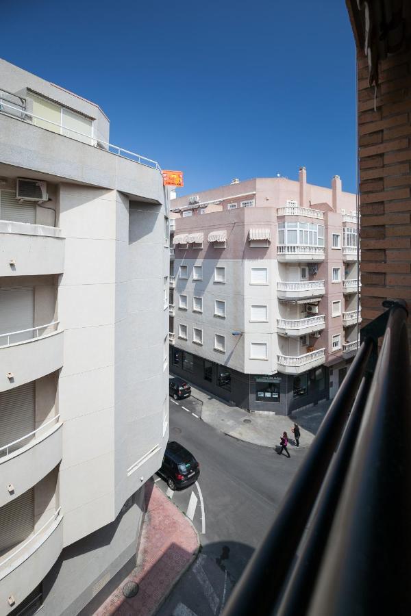 Hola Mar Apartment ตอร์เรเวียคา ภายนอก รูปภาพ