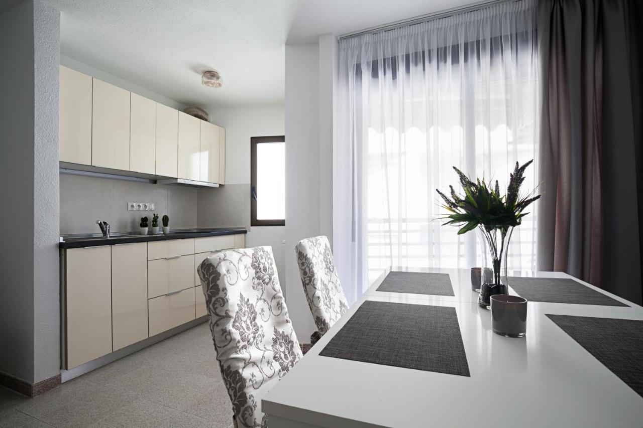 Hola Mar Apartment ตอร์เรเวียคา ภายนอก รูปภาพ
