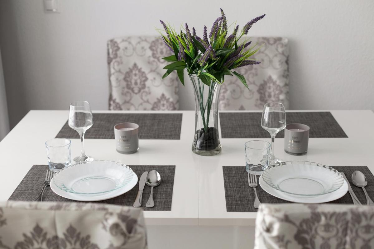 Hola Mar Apartment ตอร์เรเวียคา ภายนอก รูปภาพ
